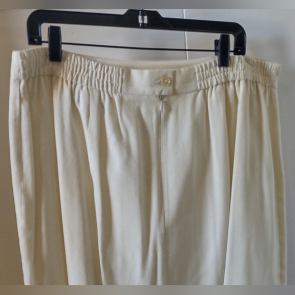 Lined Skirt  Soft Yellow - Picture 10 of 13